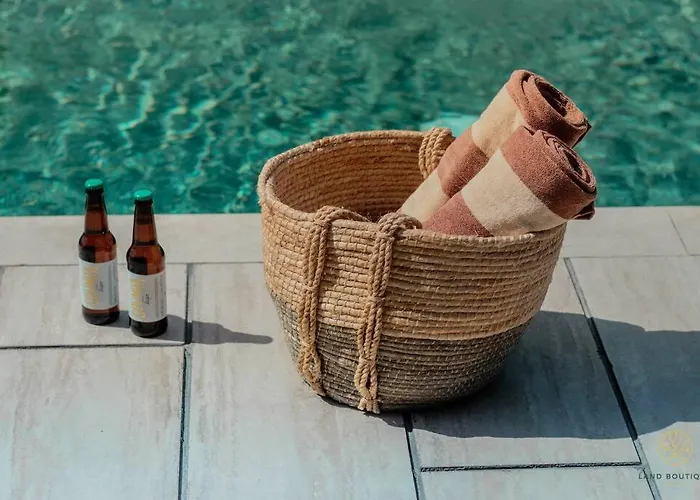 Hotel Tuk Rooftop Studio Private Pool *